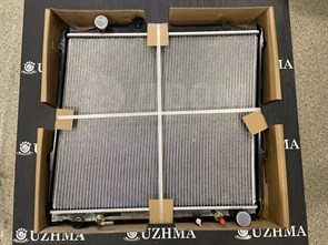 Радиатор охлаждения двигателя 3400 KZJ95 95-02 6.3KG 75098 无