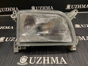 Фара Toyota HIACE LH103 R 2121196 无