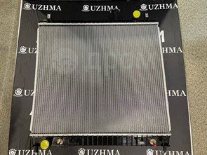 Радиатор охлаждения двигателя QX56 8.1KG 71059 无